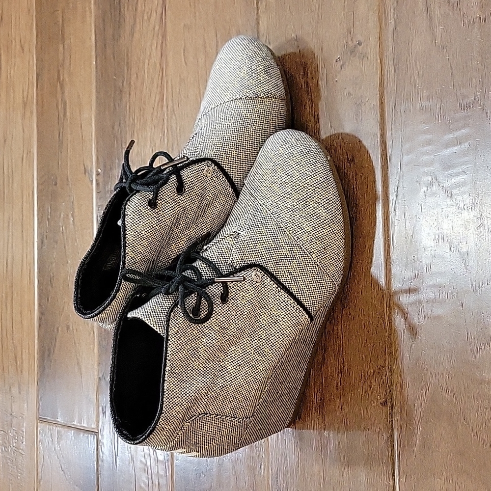Toms booties